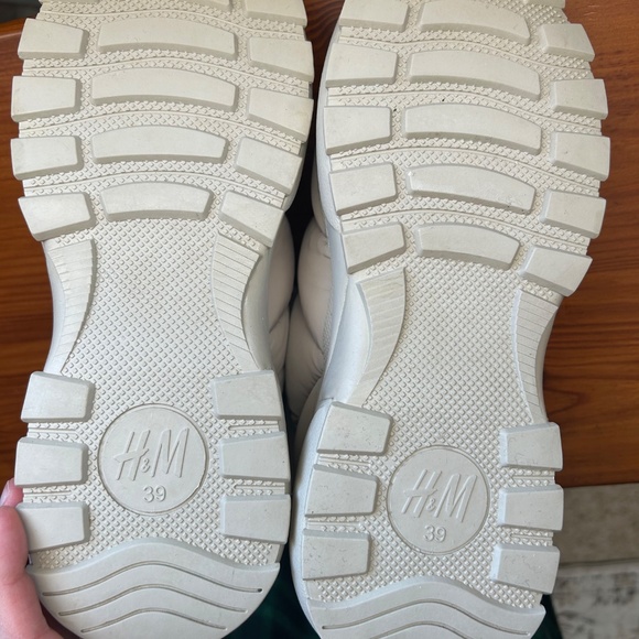 H&M pillow boots - Picture 5 of 6